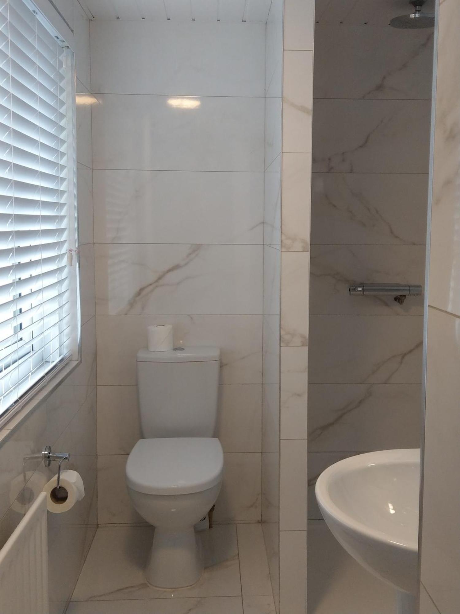 Bed and Breakfast Ash Grove House Голуэй Экстерьер фото