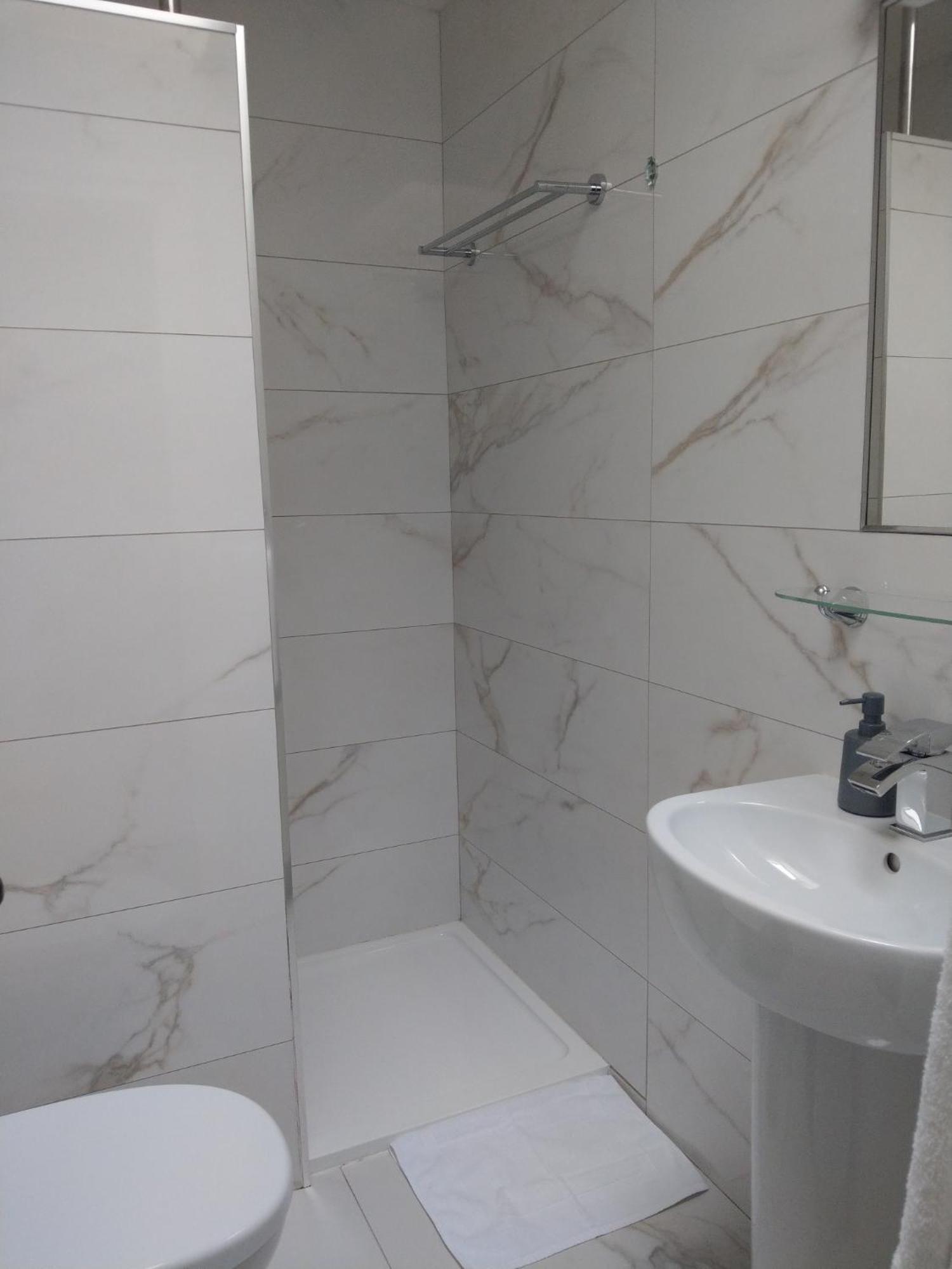 Bed and Breakfast Ash Grove House Голуэй Экстерьер фото